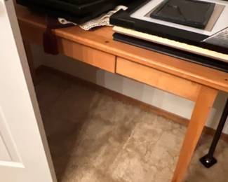 Pine table