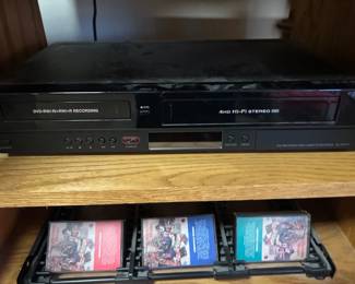 GNIA DVD & VHS player