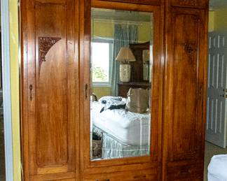 LARGE ARMOIRE