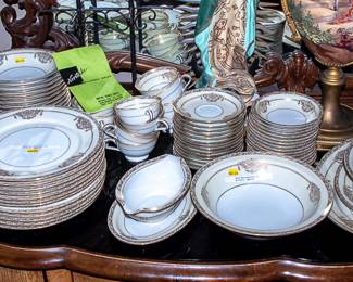 NORITAKE PLACE SETTING FOR 12