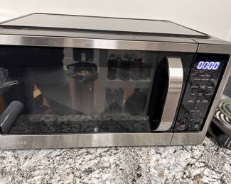 Microwave aoven
