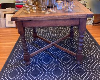 English draw leaf table with Barley twist legs