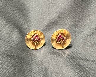 Becky Thatcher gold earrings