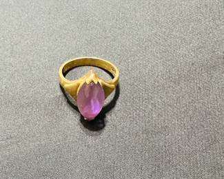 Gold amethyst ring