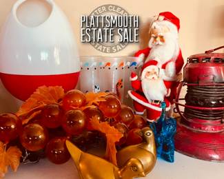 Vintage lucite grapes
Vintage brass pigeons
Vintage Christmas
Vintage Santa Claus figurines
MCM C.N. Burman Egg Lamp
Vintage Libby circus carousel glasses
Antique railroad lantern