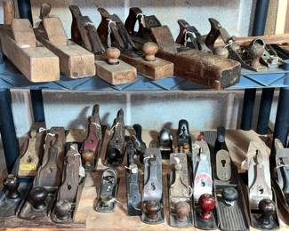 vintage woodworking handplanes, Stanley handplanes, Millers Falls handplanes, Craftsman handplanes, etc.