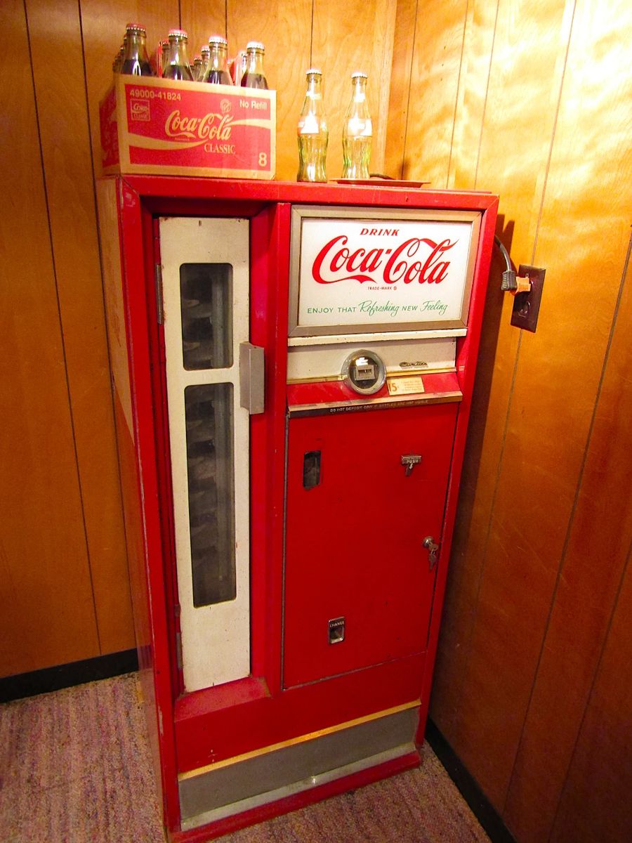 1960s working Coca-Cola vending machine