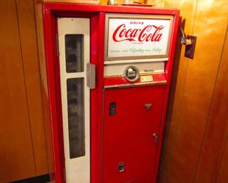 1960s working Coca-Cola vending machine