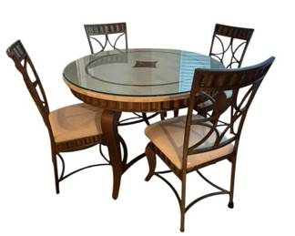 Round Dining Table w4 Chairs