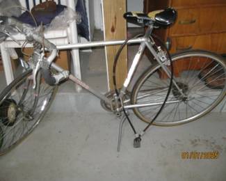 SCHWINN BIKE