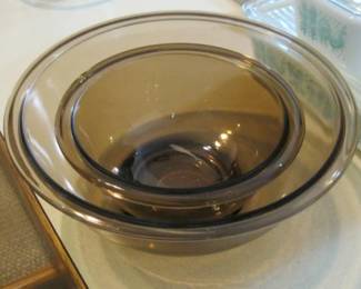 PYREX BOWLS