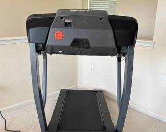 like new treadmill - Pro-Form 