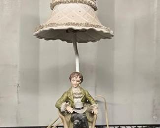 5230  Victorian Style Glass Table Lamp