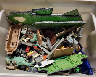 5526  Tote of Legos