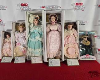 2294  5 Court of Dolls and 1 1997 Victorian Rose