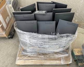 2516  Pallet of HP Monitors  Power Cords