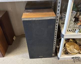 5026  2 Technics Speakers