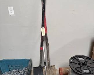 2054  2 Shovels and Roller