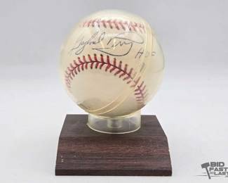 1810  Gaylord Perry Signed Baseball