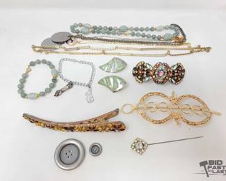 1030  Costume Jewelry
