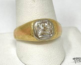 713  14k TwoTone Gold Diamond Center Ring, 8g