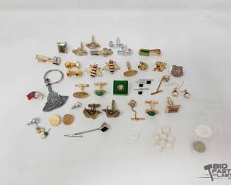 1028  Costume Jewelry