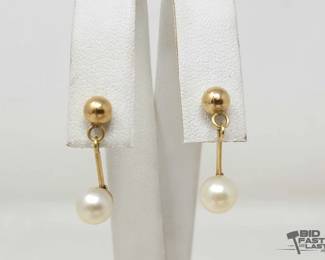 731  14k Yellow Gold Dangle Pearl Earrings, 2g
