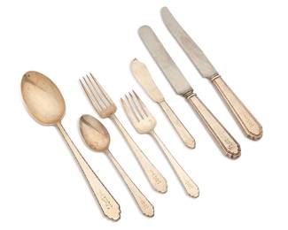 1314
Mid-20th century
A Lunt sterling silver "William & Mary" flatware service
Each marked for sterling and for Lunt; further marked: Treasure
Comprising 8 dinner forks (7.125"), 7 salad forks (6"), 8 teaspoons (6"), 8 butter spreaders (5.875"), 8 dinner knives (longest: 9"), and 1 serving spoon (8.75"), personalized, 40 pieces
Weighable sterling: 32.1 oz. troy approximately
Estimate: $600 - $900
