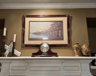 Antique Mantle Clock with Key - does not work.       Needs work