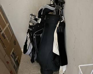 2 Golf Bags