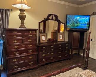 WOW Radiant Bedroom Furniture