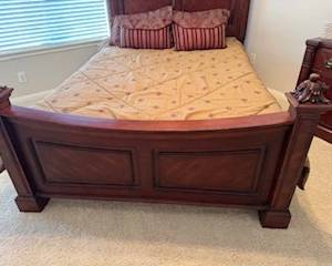 Queen Beautiful Wooden Bed Set ( Frame, Mattress and Box Springs