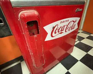 Collectible refrigerator