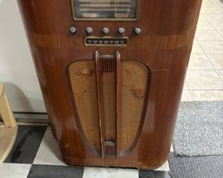 Vintage radio