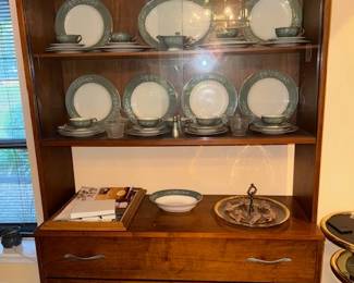 Mid Century LANE furniture China Cabinet  with 2 large pull out drawers $850.00