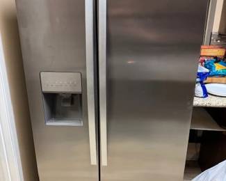 Whirlpool Side X Side  with Ice Maker