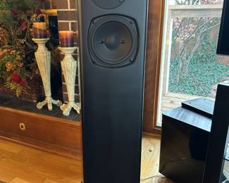 Definitive Technology BP-8B Speakers