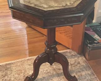 octegon table in office