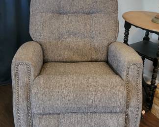 LA-Z-BOY ROCKER WITH NAIL HEAD TRIM. *****PLEASE NOTE YOU CAN CHARGE YOUR ELECTRONICS BUT THIS CHAIR NO LONGER RECLINES*******PRICED ACCORDINGLY AT $70