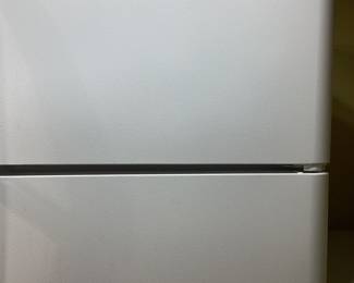 Frigidaire refrigerator 