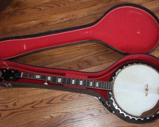 Checkmate 5 string banjo.