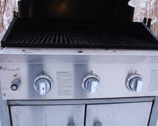 BUY IT NOW!  $125.00.  Weber Propane Gas Grill Three Burner-Out Grill