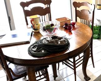 Tiger Oak Table Claw Feet 5 Leg