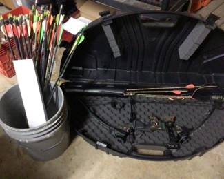 Hunting bow with hard case, and arrows