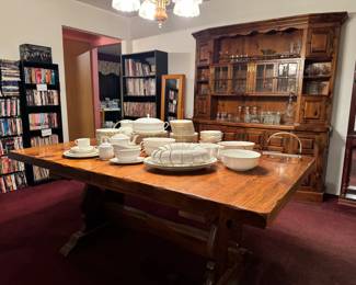 Brand New Lenox China
Service for 12
Serving platters/Vegetable Bowls,Tea set, soup bowls
Garvey boat,