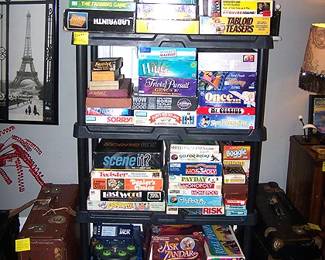 Board games , Cunard White Star Line suitcase