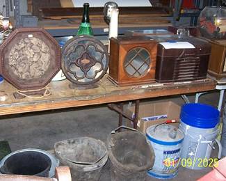 Old speakers, record player, etc...
