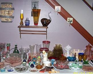 Assorted glassware