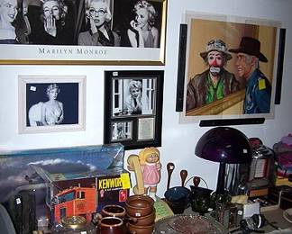 Models NIB, Marilyn Monroe, Emmet Kelly picture