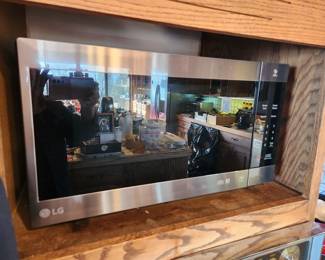 LG Microwave.